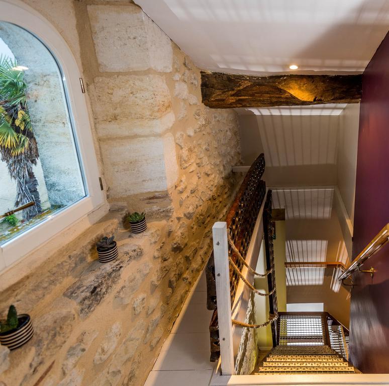 Chambres D'Hotes Le Relais Des Remparts Rions Exterior foto
